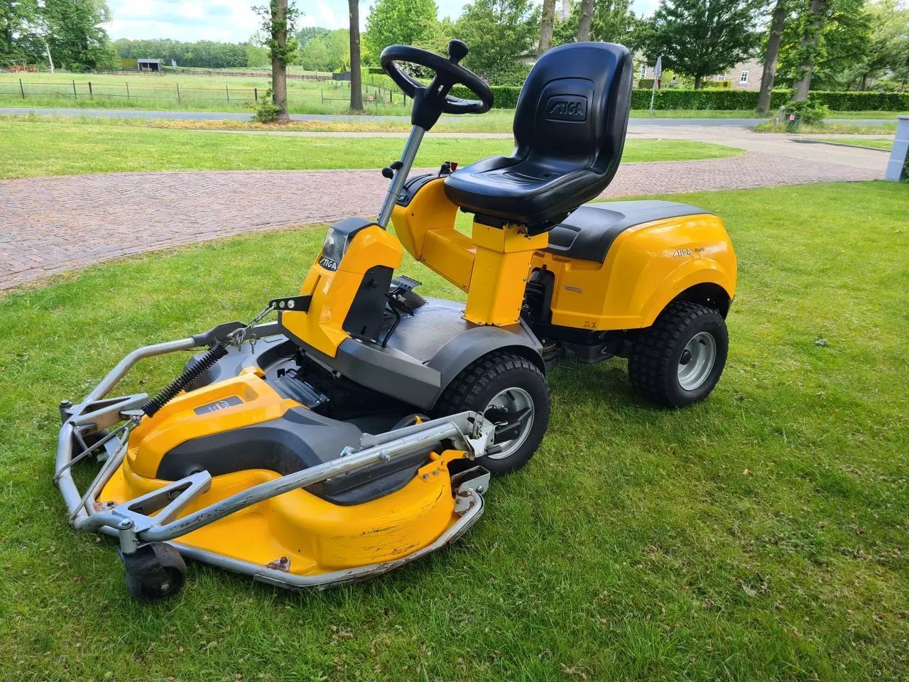 STIGA park Tondeuse