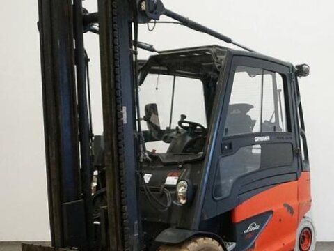 E-FARM: Linde e 50 hl 388 - Vysokozdvižný vozík - id Y1ATVLL - 35 900 € - Rok výroby: 2018 - Hodiny motoru: 2 677,Německo