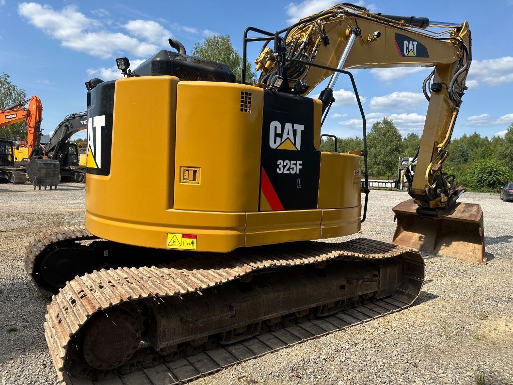 Caterpillar 325 fl cr Excavadora de orugas 76.925 €