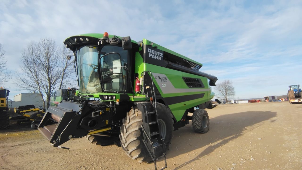 Deutz-Fahr C 9206 TSB Kombajn zbożowy 65 000 €