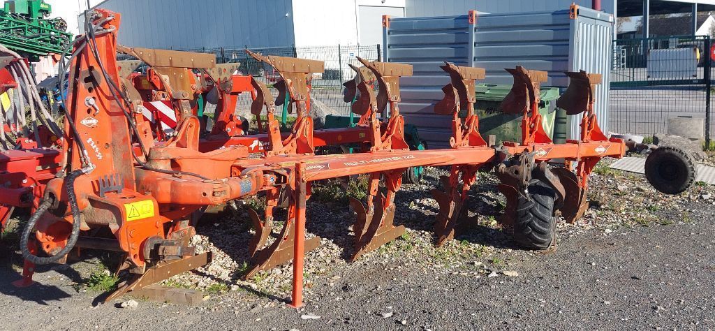 Kuhn multimaster 122 Pluh 8 500 €
