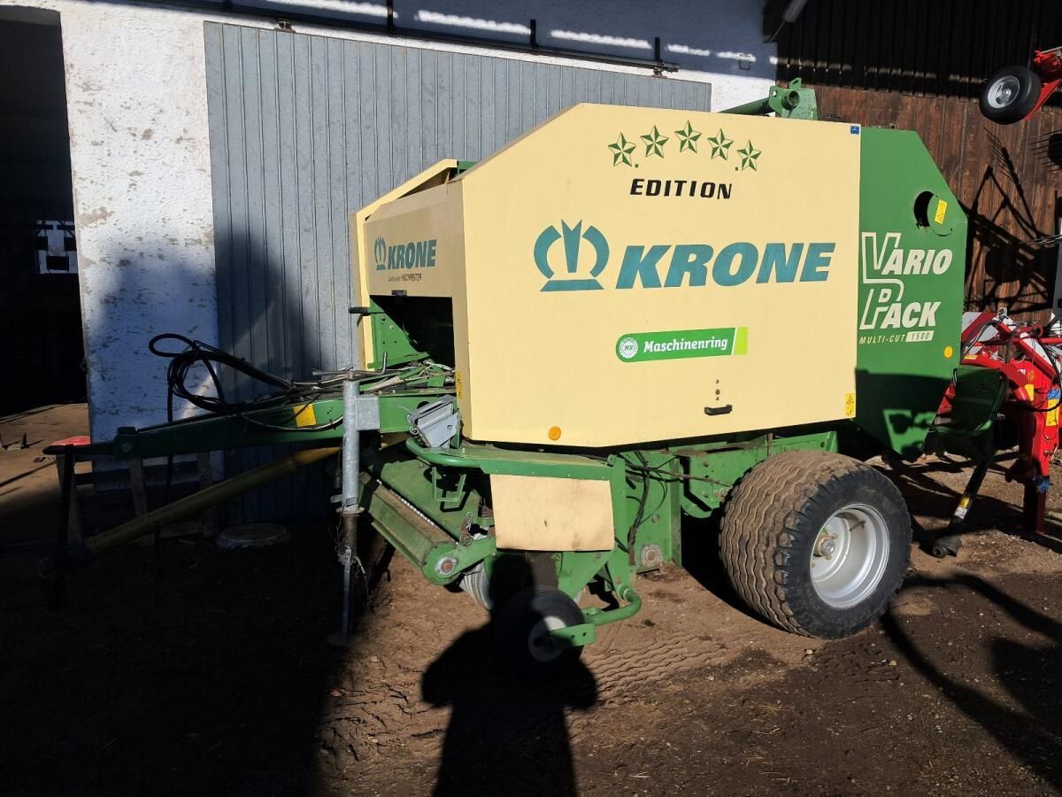Krone Baler €16,000