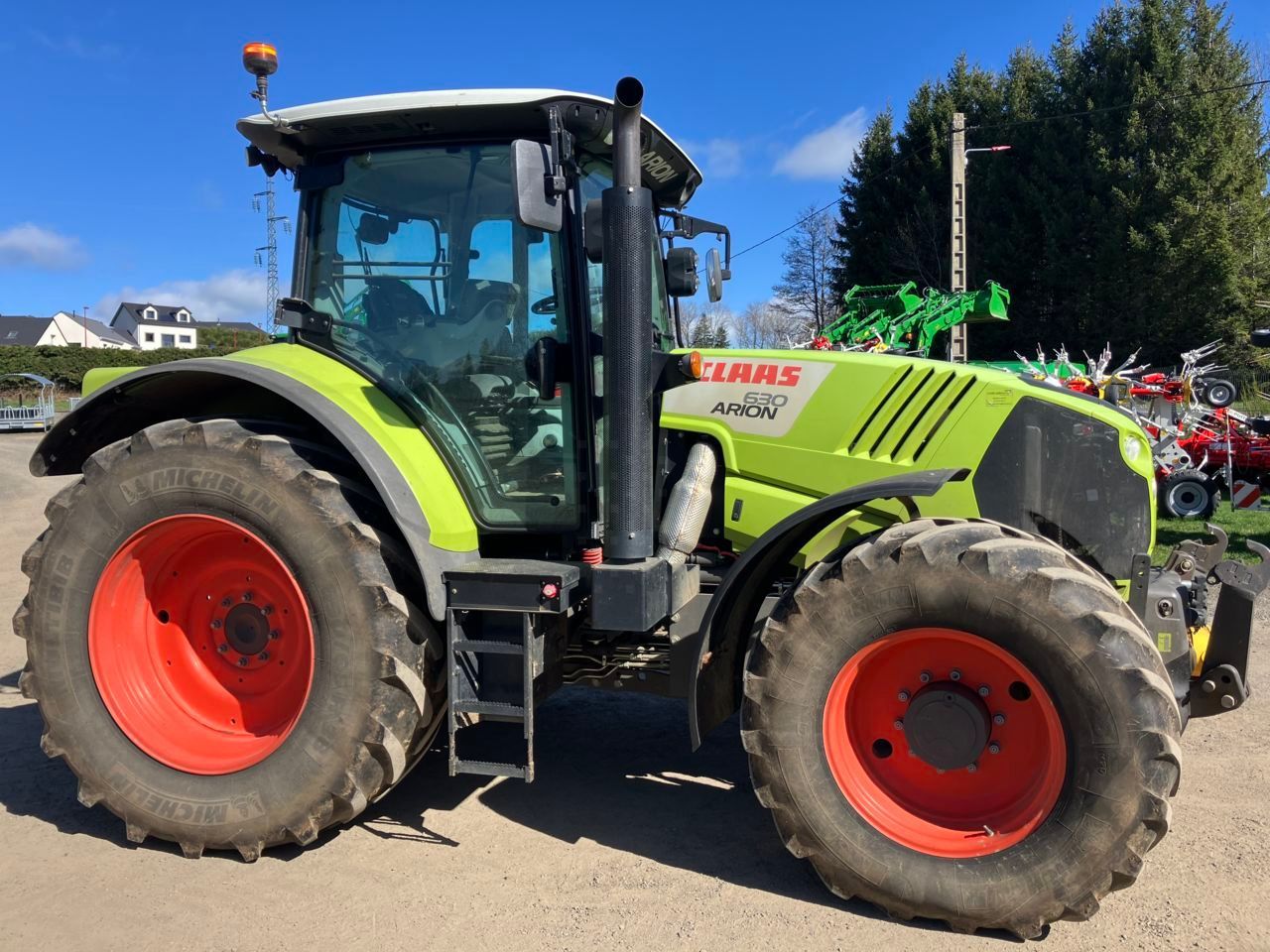 E-FARM: Claas Arion 630 - Tractor - id JE7XWMH - €59,000 - Year of construction: 2016 - Engine hours: 4,300,Engine power (HP): 160,France