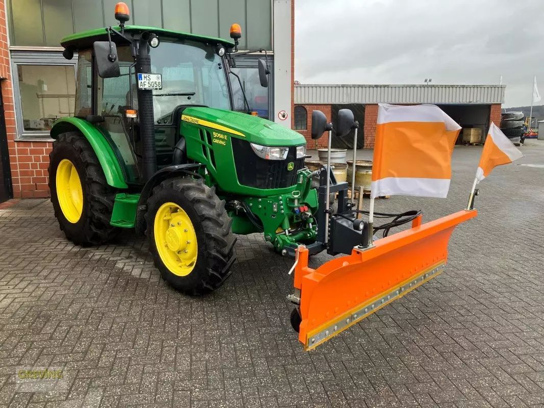 E-FARM: John Deere 5058 E - Tracteur - id JERMK8U - 38 950 € - Année: 2021 - Lecture du nombre d'heure: 285,Allemagne