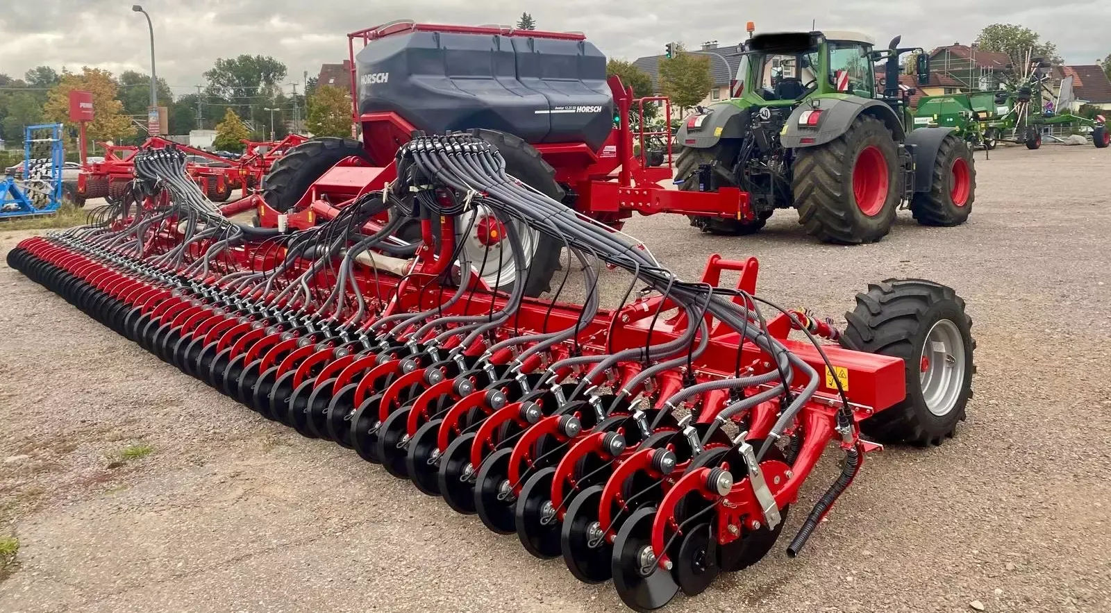 E-FARM: HORSCH avatar - Допълнителна сеялка - id UMKAWSD - 142 000 € - Година на построяване: 2020 - Германия