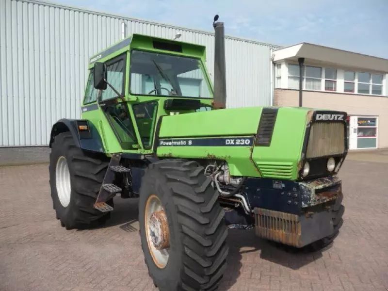 Deutz-Fahr AgroTron 230 Tractor