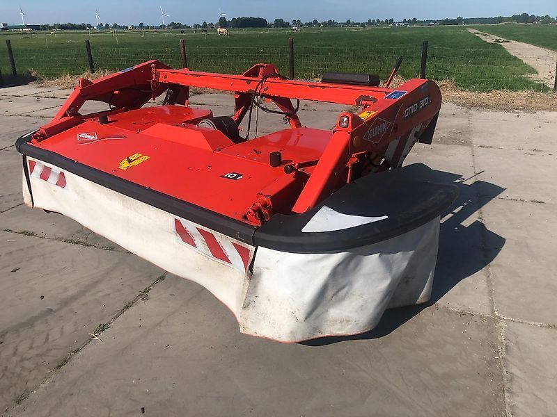 Kuhn GMD 310 F-FF Mower €6,000