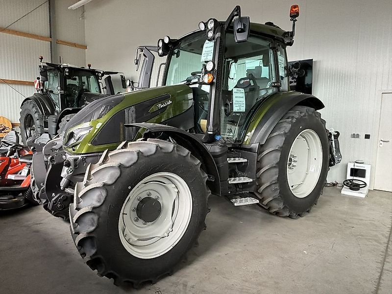 E-FARM: Valtra G125 Active - Traktor - id SAZGNBM - 92.417 € - Baujahr: 2023 - Abgelesene Motorstunden: 5,Motorleistung (PS): 125,Österreich