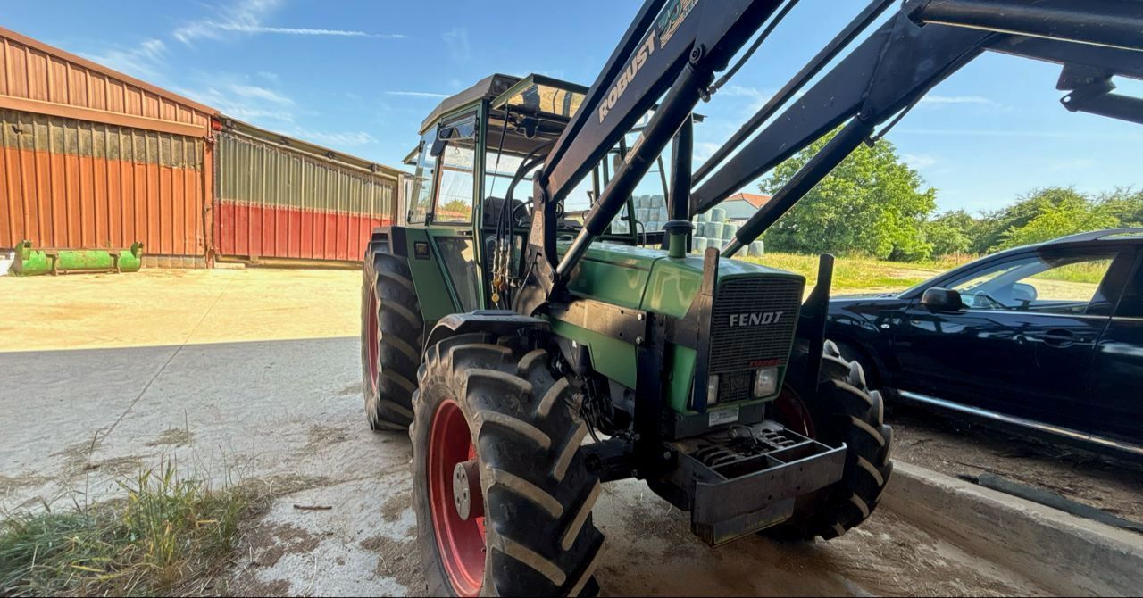 E-FARM: Fendt Farmer 311 - Tracteur - id LNDA83T - 22 000 € - Année: 2000 - Lecture du nombre d'heure: 15 000,France