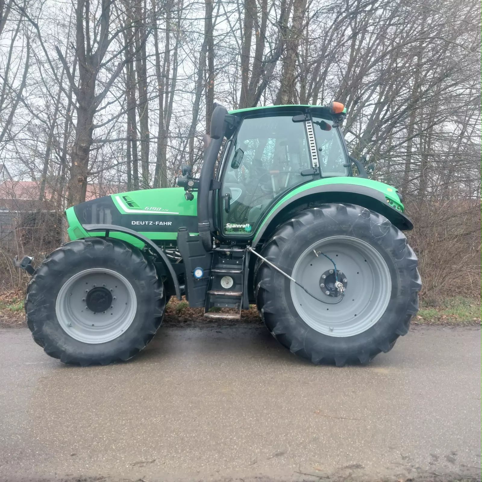 Deutz-Fahr 6190 Tractor €67,000