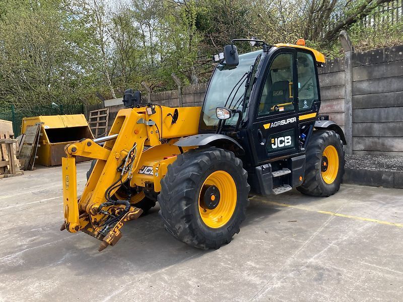 E-FARM: JCB 542-70 - Chargeuse sur pneus - id CSYTTKR - 74 792 € - Année: 2020 - Royaume-Uni