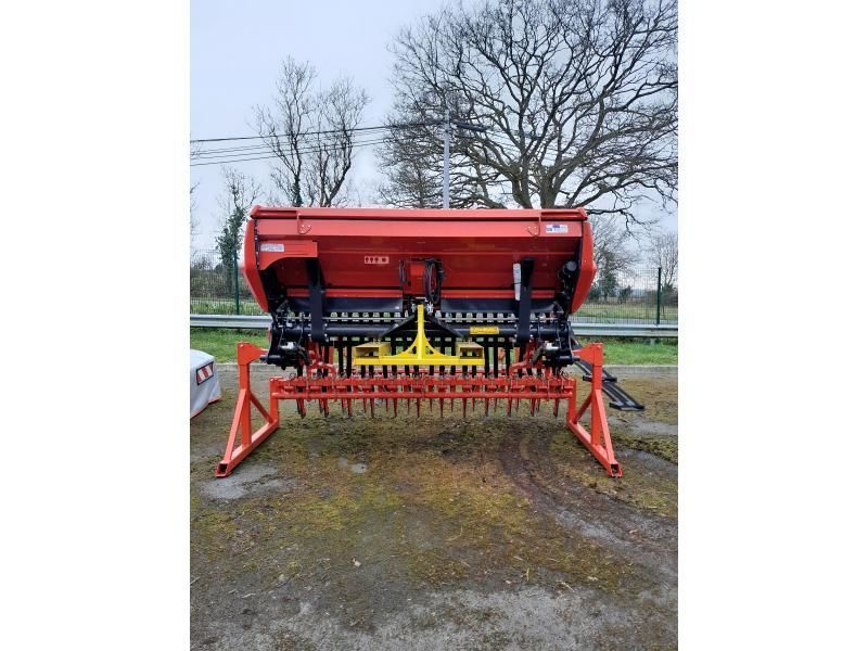 E-FARM: Kuhn Sitera 3010-24 - Siewnik rzędowy/agregat uprawowo-siewny - id JVMSS9E - 11 500 € - Rok produkcji: 2022 - Francja