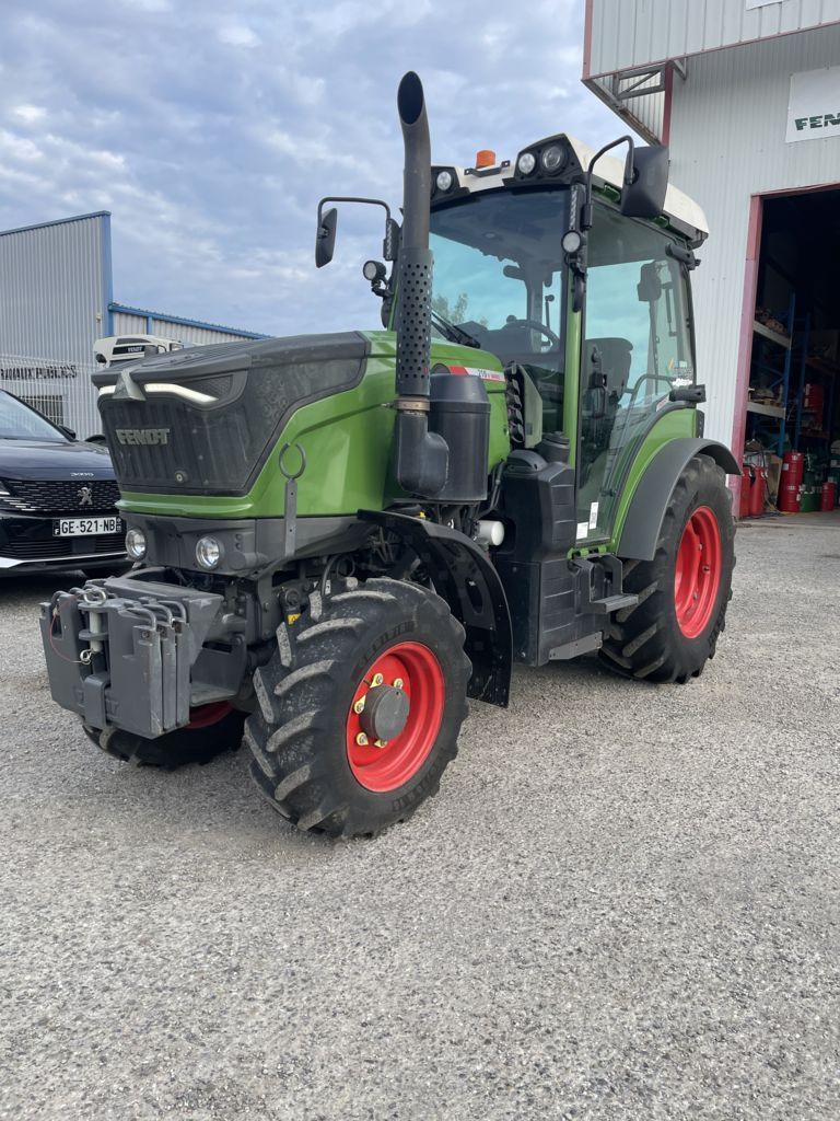 E-FARM: Fendt 210 Vario - Tracteur - id FATWNIT - 93 000 € - Année: 2022 - Lecture du nombre d'heure: 995,Puissance du moteur (chevaux): 100,France