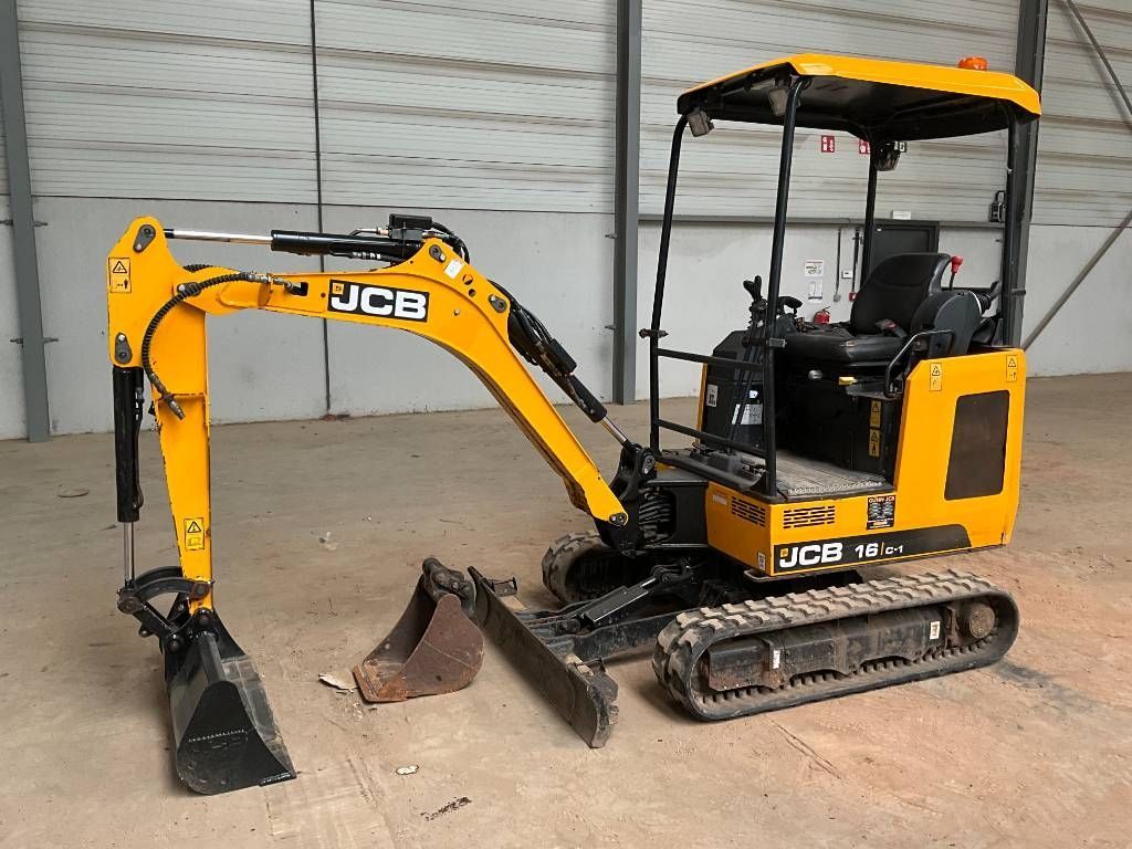 JCB 16 c-1 Mini excavator €11,500