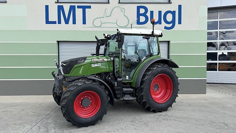 Fendt 211 Vario Traktor 116.583 €
