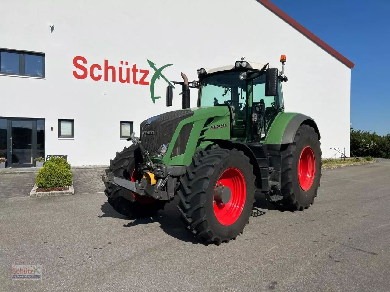 Fendt 828 Vario Profi Plus Tractor €66,750