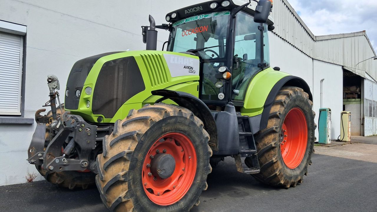 Claas Axion 820 Tractor €40,000