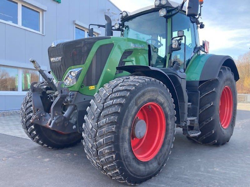 E-FARM: Fendt 826 Vario ProfiPlus - Tracteur - id FEQRQFD - 89 000 € - Année: 2016 - Lecture du nombre d'heure: 7 072,Puissance du moteur (chevaux): 265,Allemagne