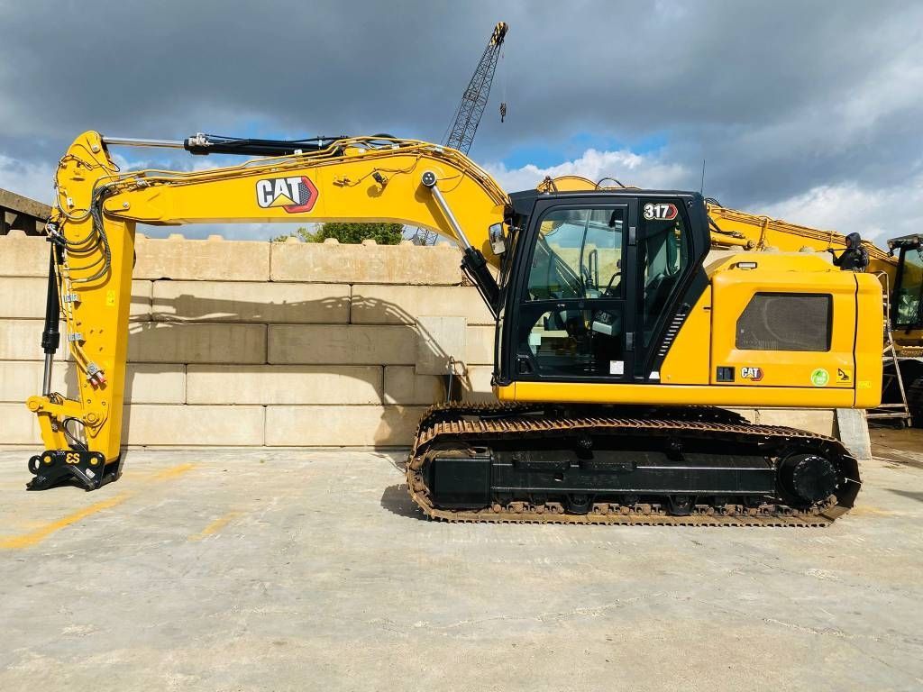 Caterpillar 317 Raupenbagger 130.000 €