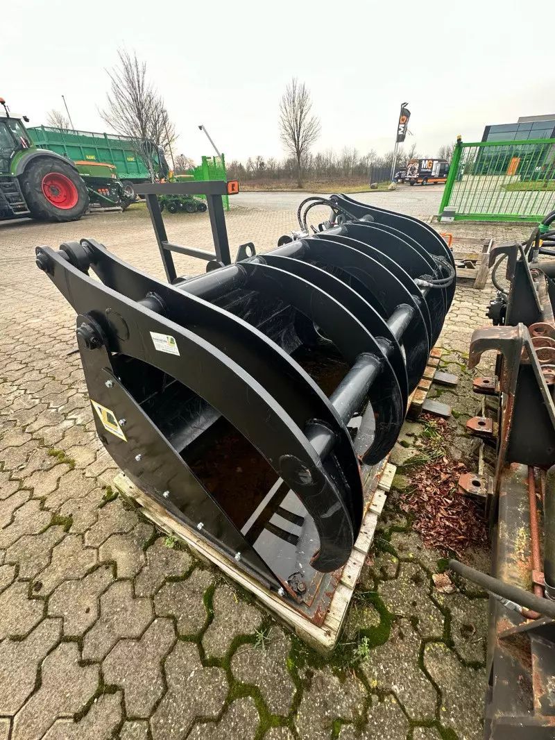 E-FARM: Bressel und Lade entsorgungsschaufel l jcb - Anbaugerät - id GAVE6PS - 5.500 € - Baujahr: 2021 - Deutschland