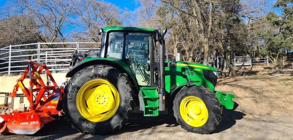 E-FARM: John Deere 6125 M - Traktor - id SZLF8U3 - 57.000 € - Baujahr: 2016 - Abgelesene Motorstunden: 2.100,Motorleistung (PS): 125,Frankreich