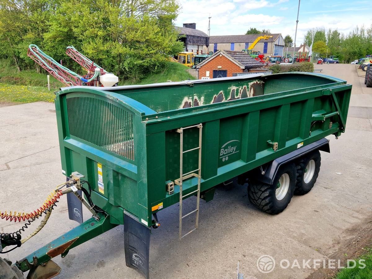E-FARM: Bailey root 14 - Tipper - id NB7BBT3 - €20,554 - Year of construction: 2019 - United Kingdom
