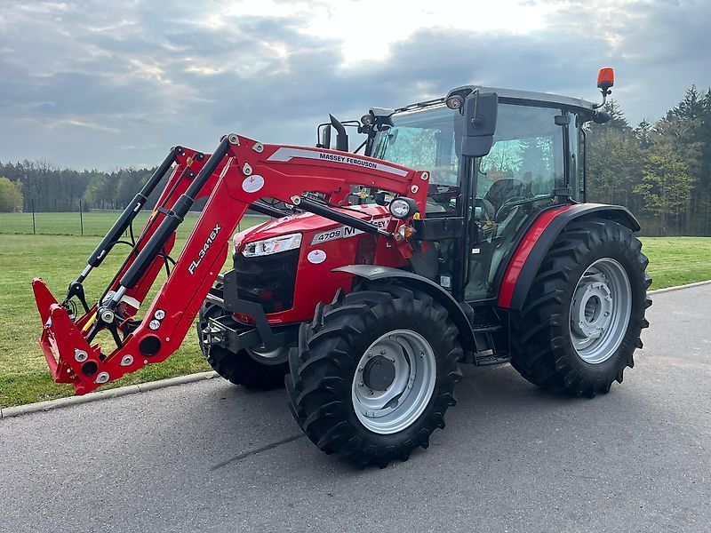 Massey Ferguson 4709 M Traktor