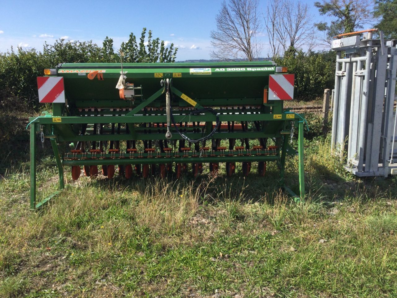 E-FARM: Amazone ad 3000 special - Drillmaschine - id ZFHSWLN - 15.000 € - Baujahr: 2011 - Frankreich