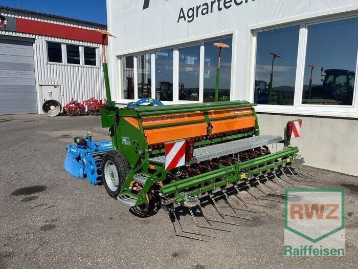 Amazone d 9 / 3000 special Drill €31,000