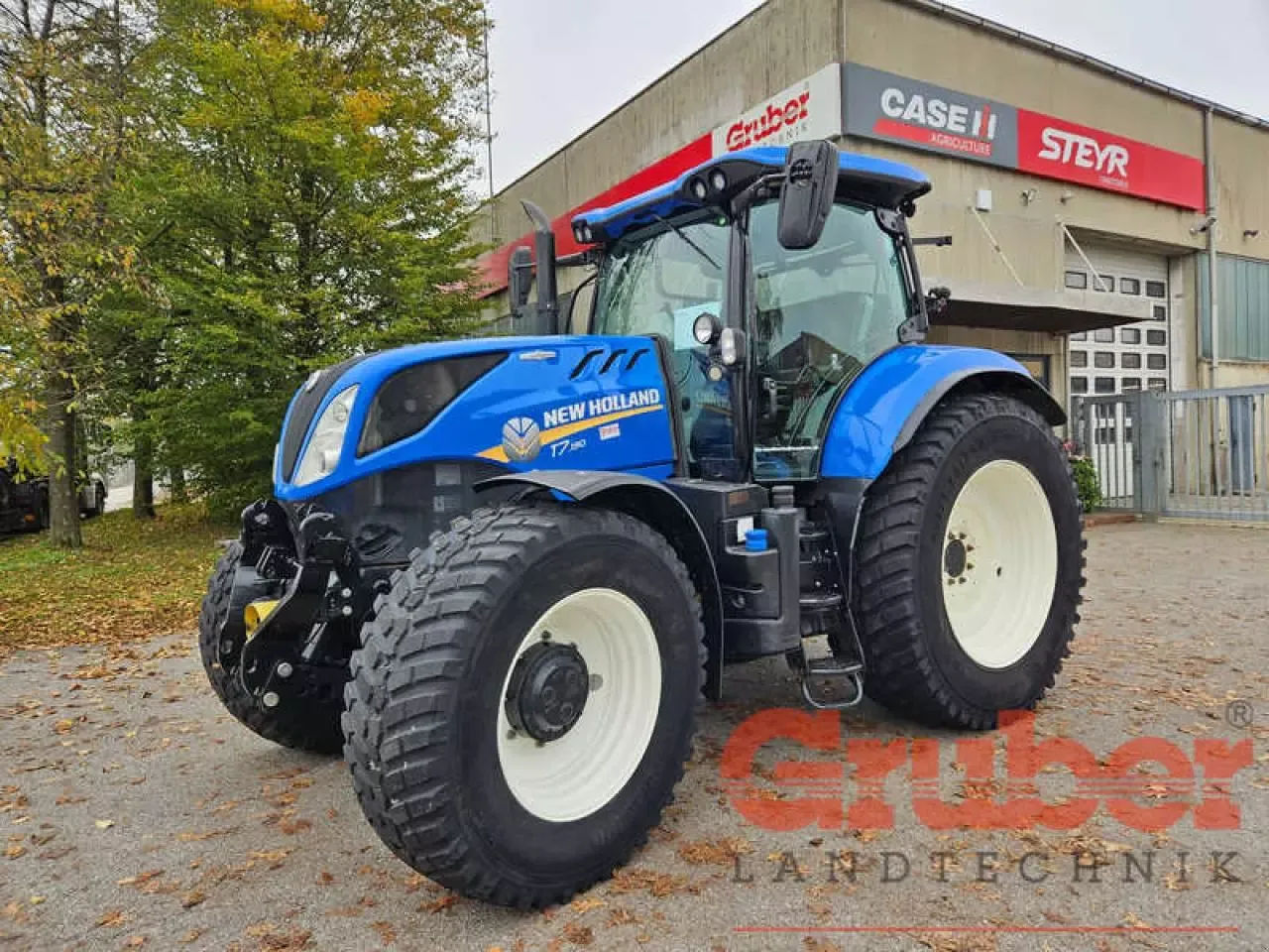 E-FARM: New Holland T7.225 - Tracteur - id 4JYNZMW - 95 890 € - Année: 2017 - Lecture du nombre d'heure: 4 005,Puissance du moteur (chevaux): 205,Allemagne