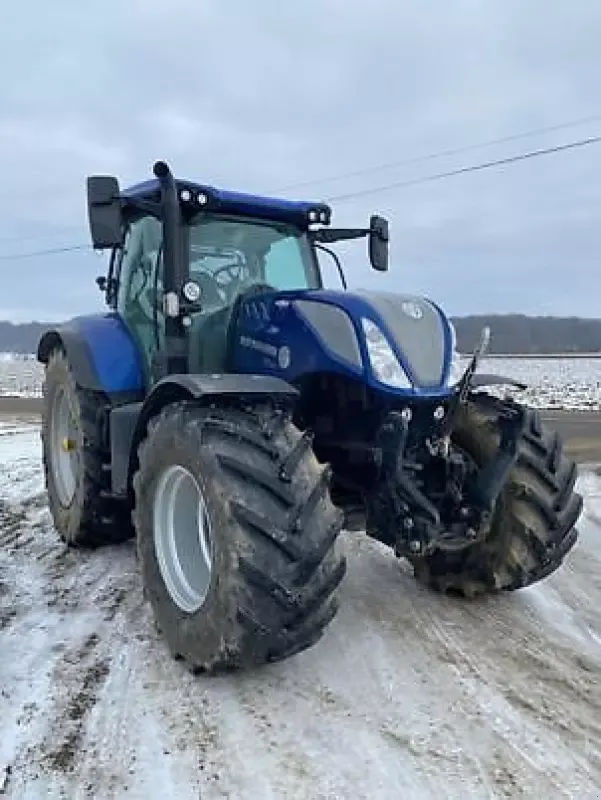 E-FARM: New Holland T7.210 - Tractor - id VCK9VAE - €107,000 - Year of construction: 2022 - Engine hours: 1,450,France