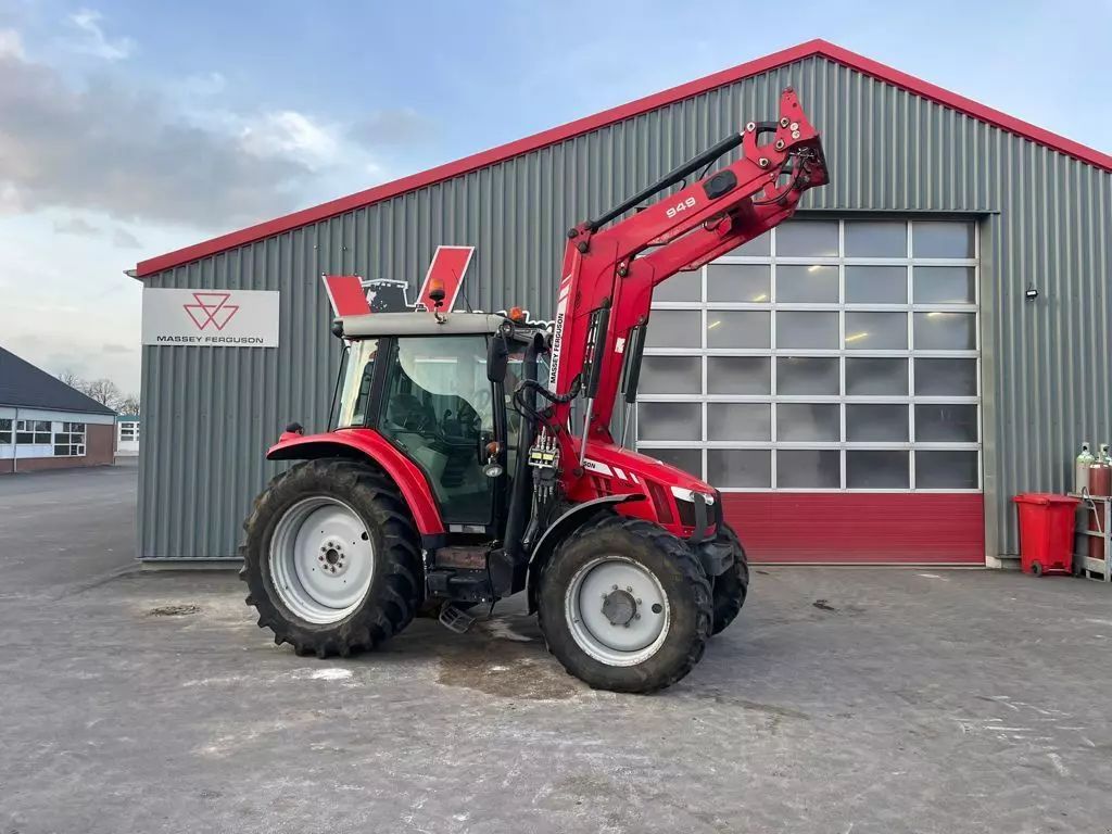 Massey Ferguson 5609 Traktor