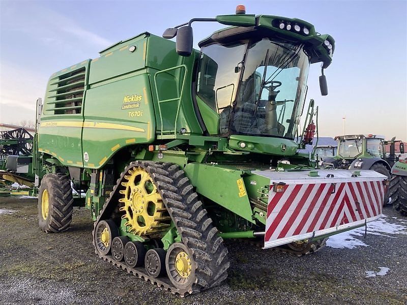 John Deere T 670 i Kombajn zbożowy 209 500 €