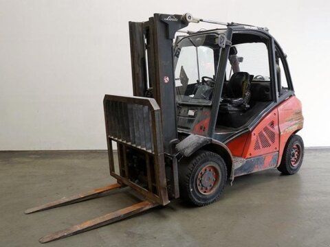 E-FARM: Linde h 40 t evo 394-02 - Stivuitor - id WQDLNPL - 11.950 EUR - Anul: 2013 - Citeste ore: 9.899,Germania