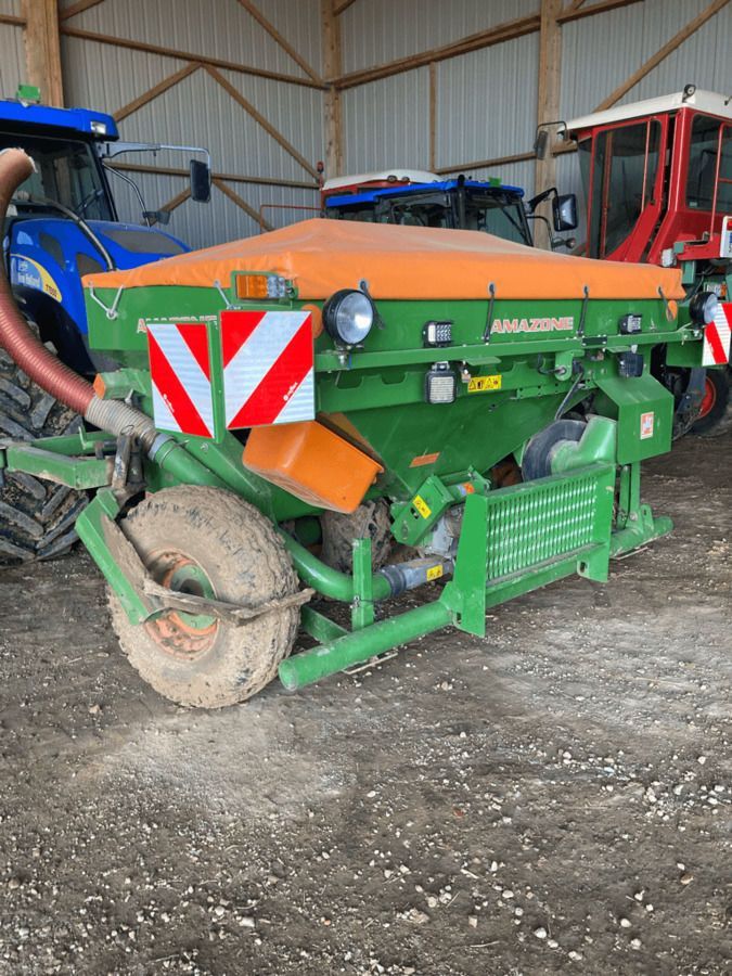 E-FARM: Amazone matrixem pneumatique - Drillmaschine - id 5RNXET9 - 40.000 € - Baujahr: 2016 - Frankreich