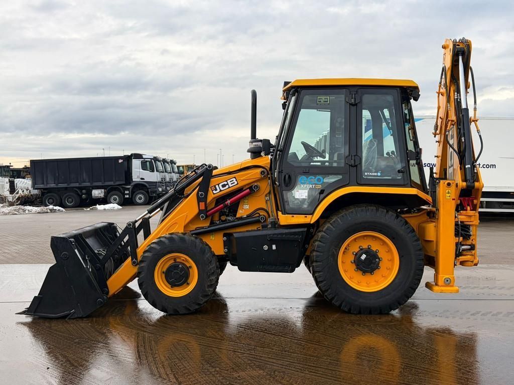 JCB 3dx 4x4 telescopic boom, 6-1 bucket, ac cabin hamm Baggerlader 54.500 €