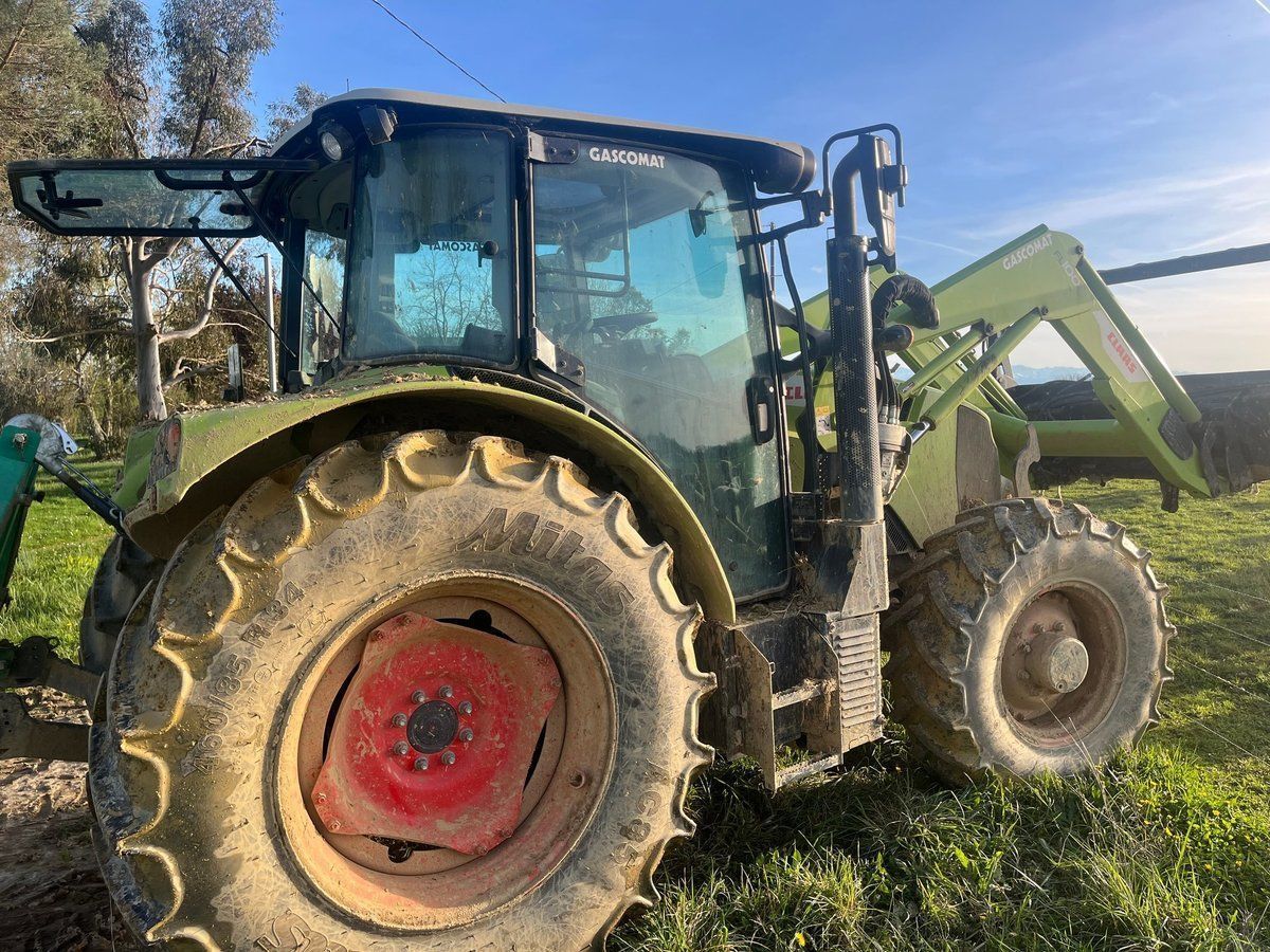 Claas Arion 410 Tractor €58,000