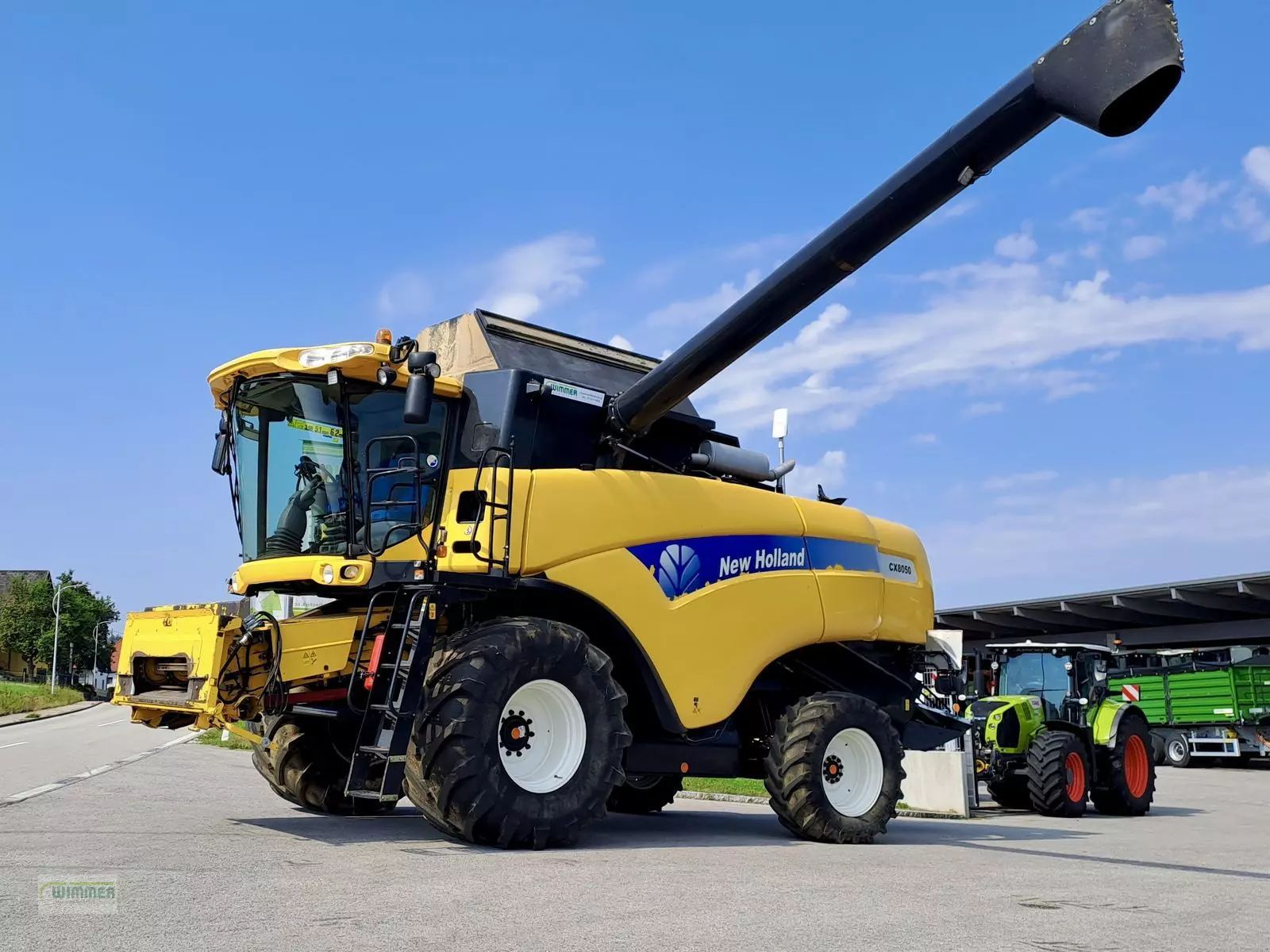 E-FARM: New Holland CX 8050 - Kombajn zbożowy - id LD8UG2I - 112 000 € - Rok produkcji: 2010 - Motogodziny: 3597,Moc silnika: 328,Austria