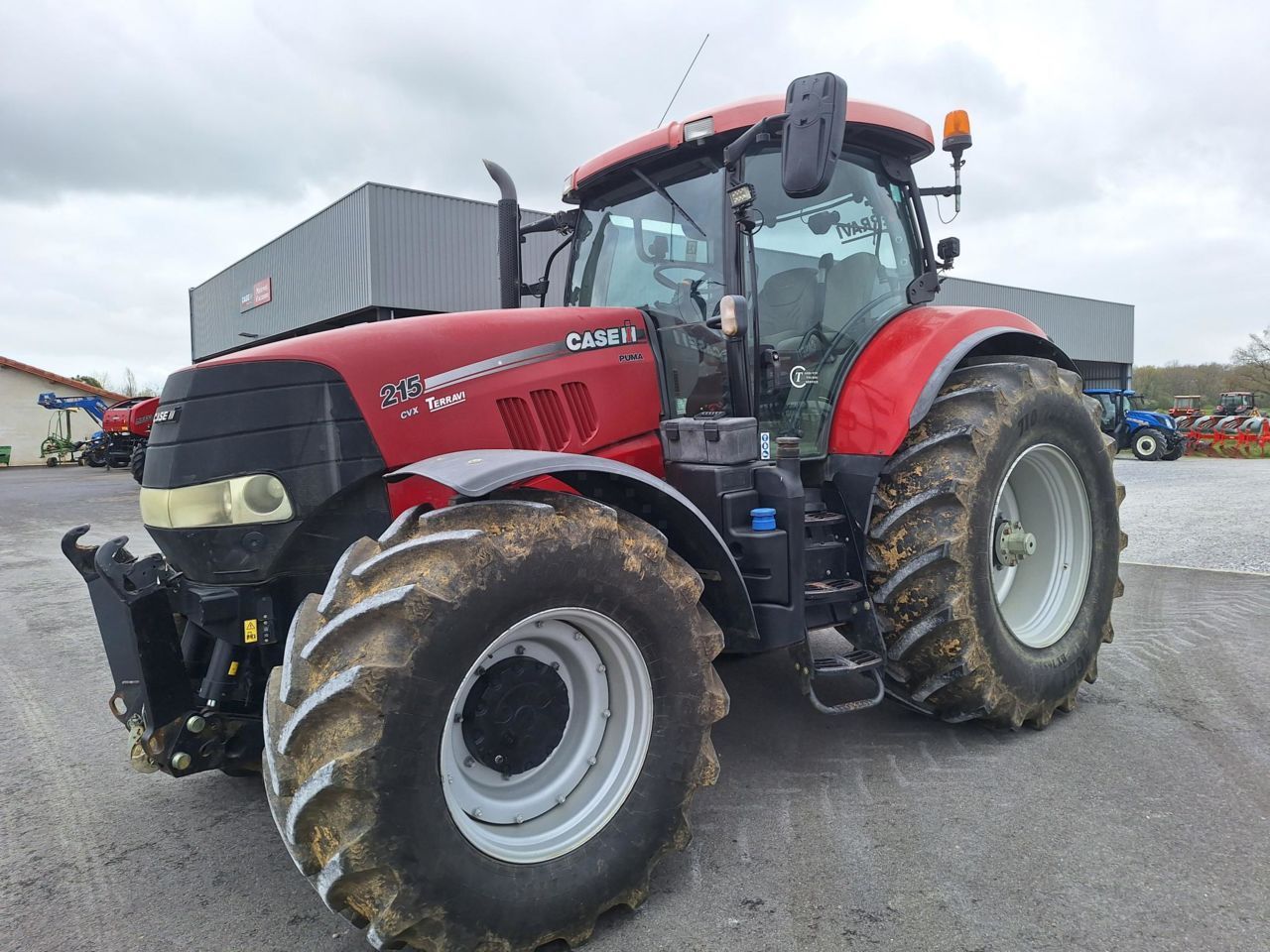 Case IH Puma 215 Τρακτέρ 64.000 €