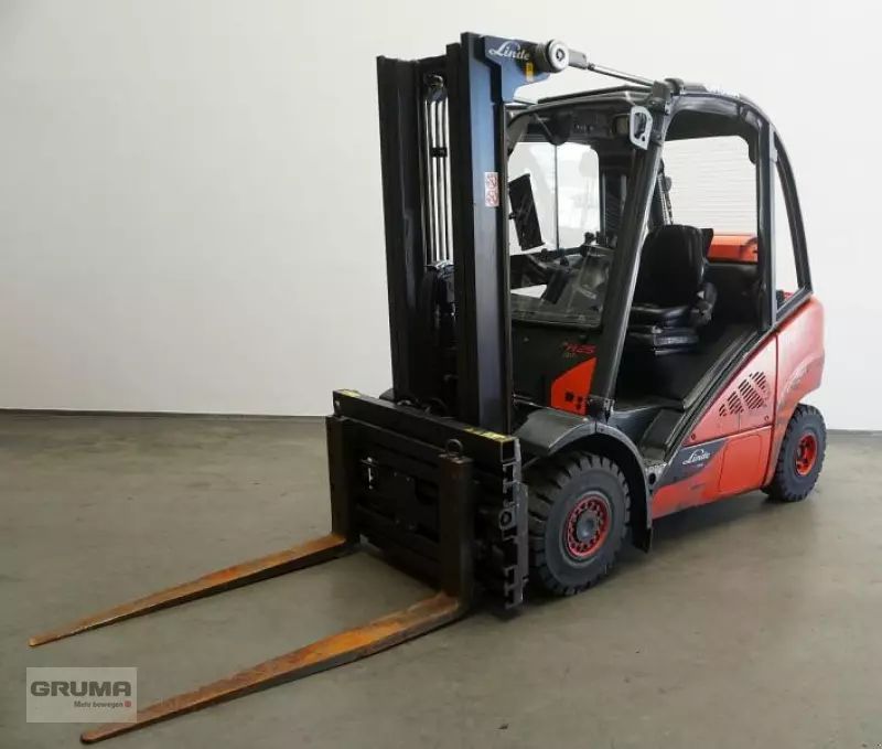 E-FARM: Linde h 25 t evo 392-02 - Stivuitor - id MBF7WDL - 15.800 EUR - Anul: 2019 - Citeste ore: 6.702,Germania