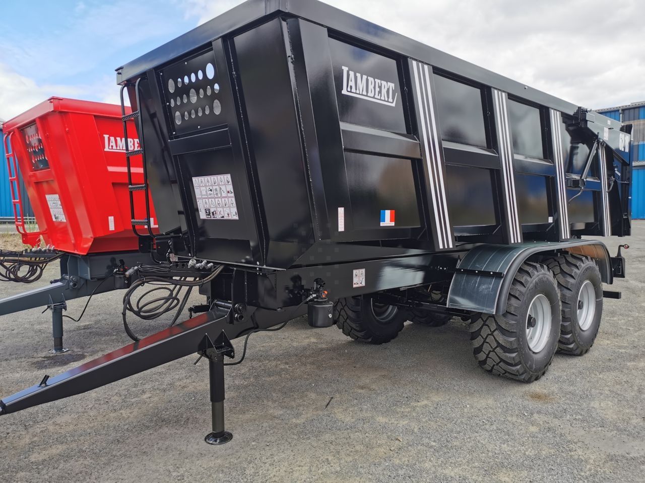 E-FARM: lambert 18 t - Tipper - id ZNL2WWK - €24,700 - Year of construction: 2024 - France