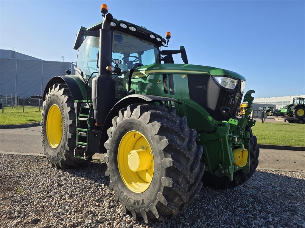 John Deere 6R 250 Tractor €154,000