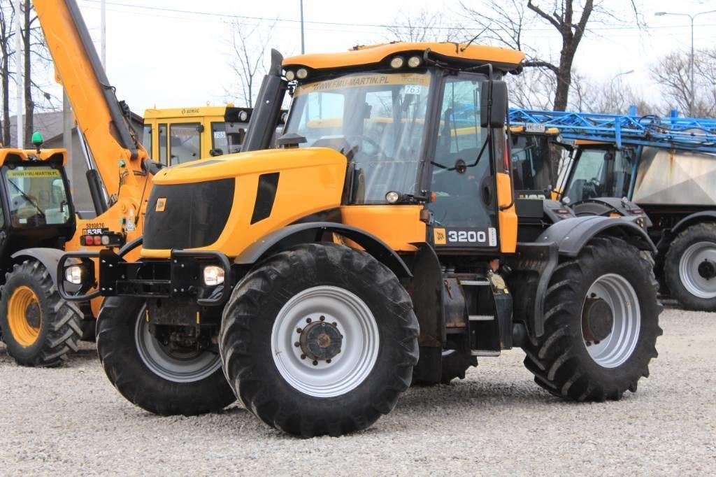 E-FARM: JCB fastrac 3200 - Tracteur - id EYG4FHP - 44 546 € - Année: 2008 - Puissance du moteur (chevaux): 200,Pologne