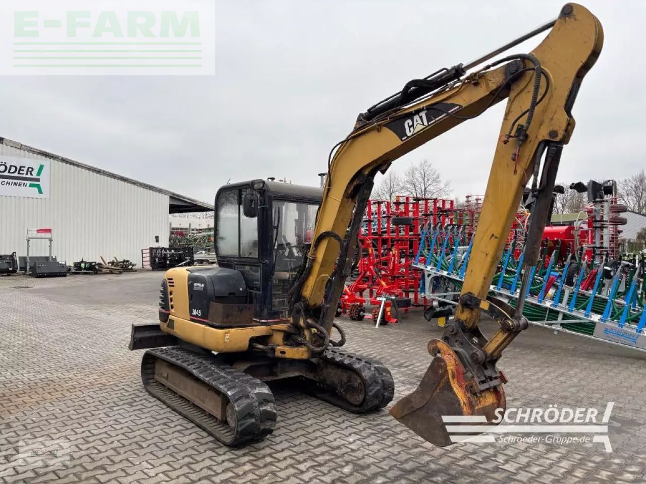 Caterpillar 304.5 Koparka 14 985 €