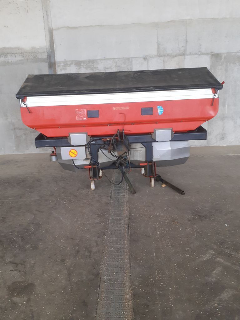 Vicon ro-edw Fertiliser spreader €7,000