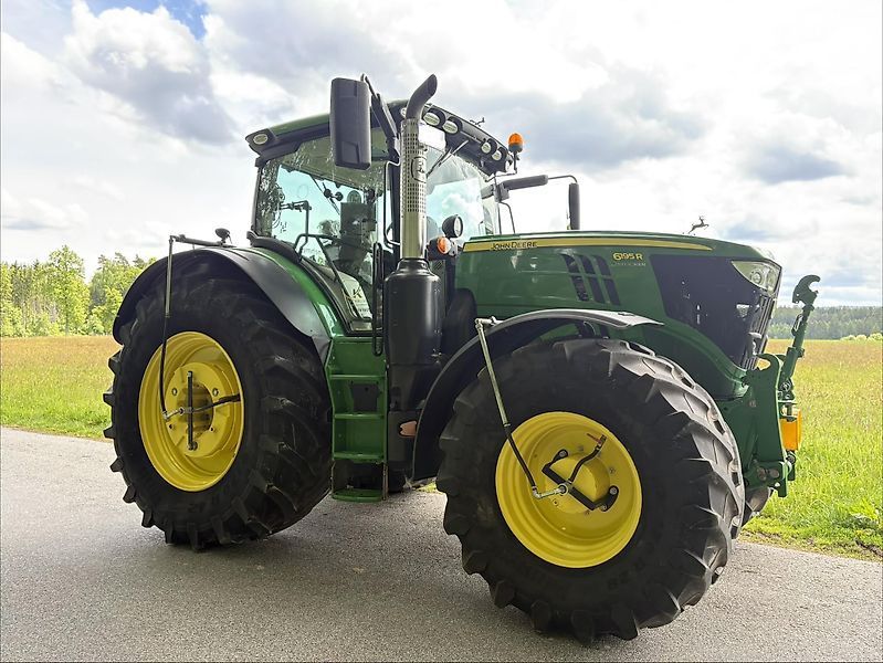 John Deere 6195 R Tractor €88,000