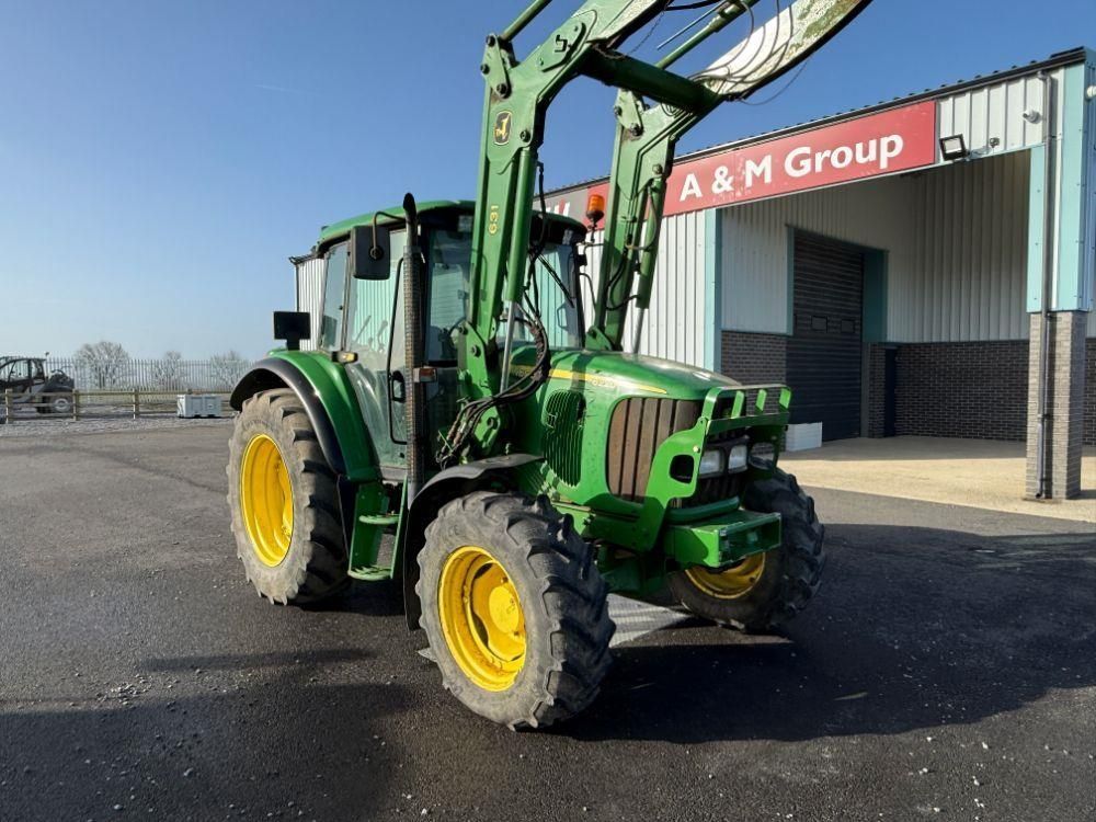 John Deere 6220 Трактор 26 978 €