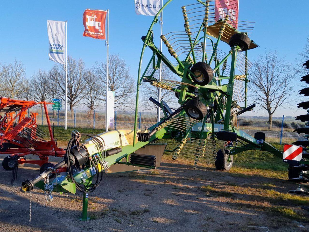 E-FARM: Krone Swadro TS 680 Twin - Tedder - id JMARJZI - Year of construction: 2023 - France