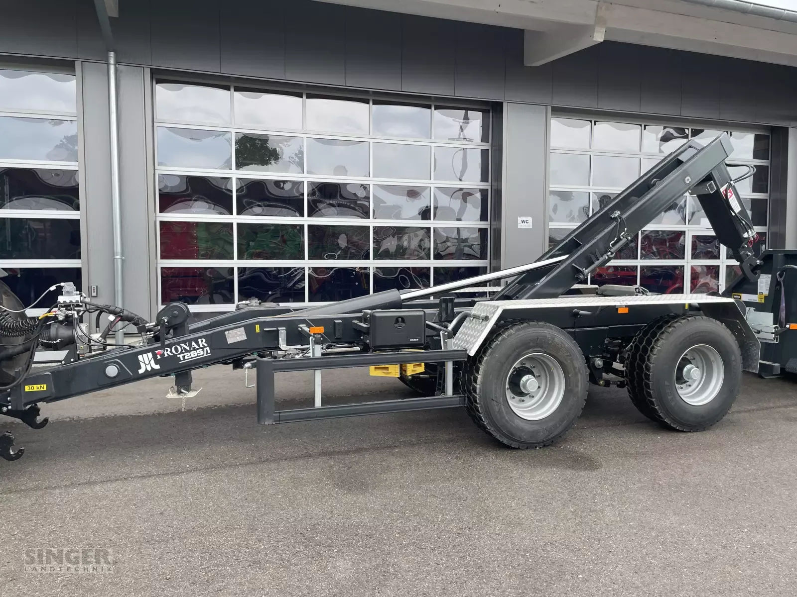 E-FARM: Pronar t 285/1 - Trailer - id UJZRLGC - €39,900 - Year of construction: 2023 - Germany