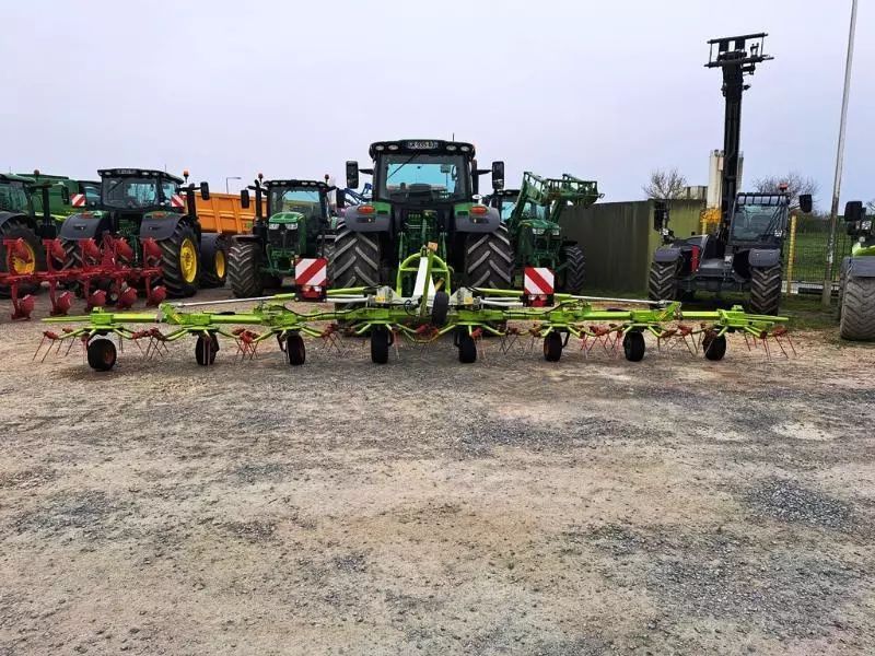 E-FARM: Claas Volto 900 - Tedder - id BPMKTDH - 5500 € - Año: 2013 - Francia